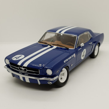 Scalextric Ford Mustang 'Norm Beechey' C4458