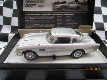 Scalextric Aston Martin DB5. James Bond 007 Limited Edition - C3664a